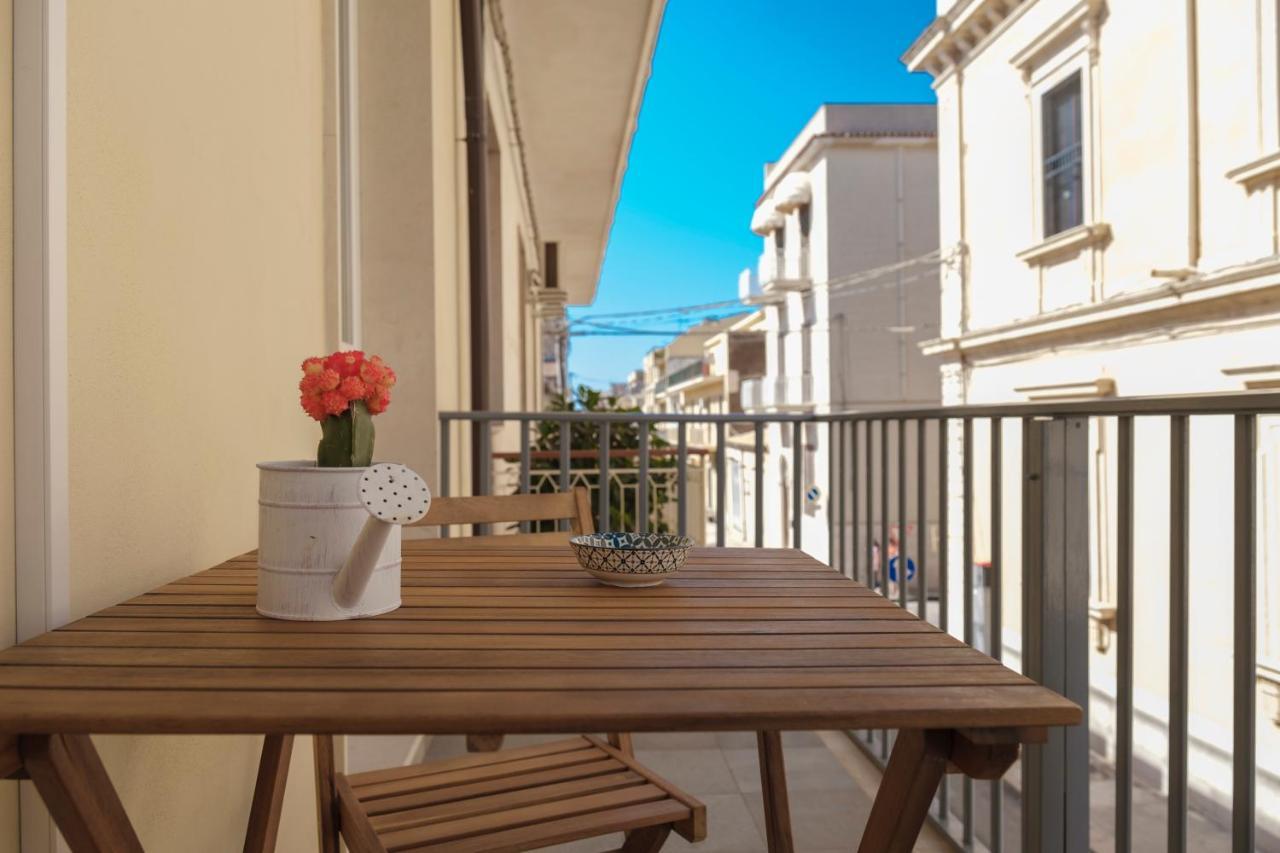 La Petite Erika Apartment Avola Luaran gambar
