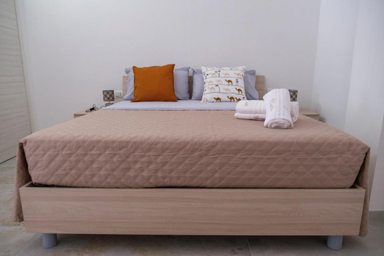 La Petite Erika Apartment Avola Luaran gambar