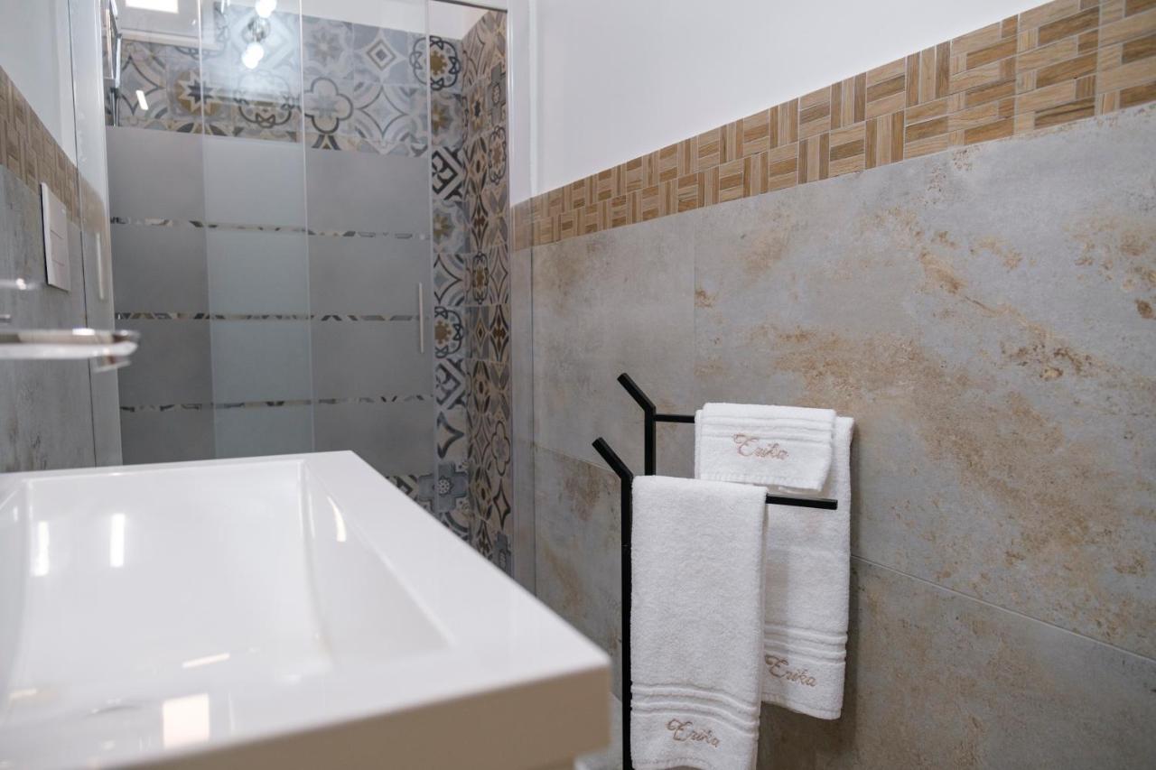 La Petite Erika Apartment Avola Luaran gambar
