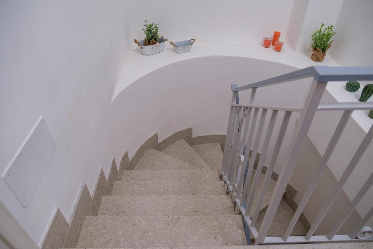 La Petite Erika Apartment Avola Luaran gambar